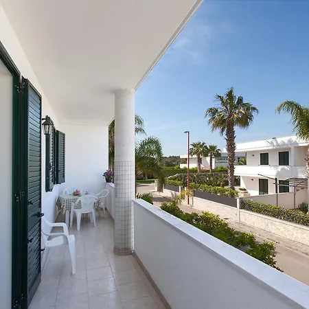 Holiday home Casetta Del Glicine Torre dell'Orso